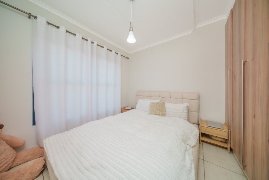 1 Bedroom Property for Sale in Linbro Park Gauteng