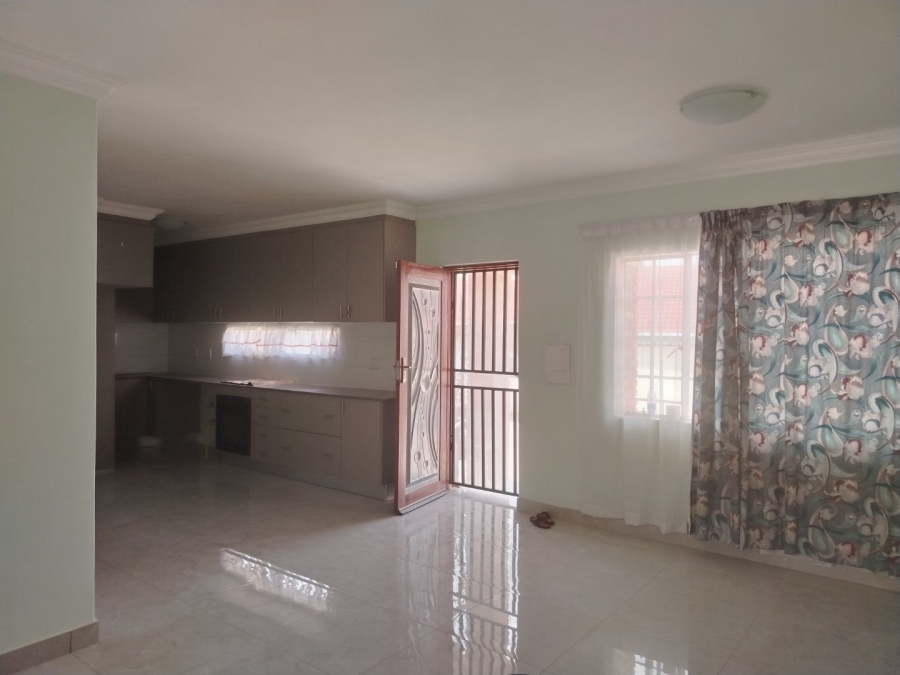 2 Bedroom Property for Sale in Elardus Park Gauteng