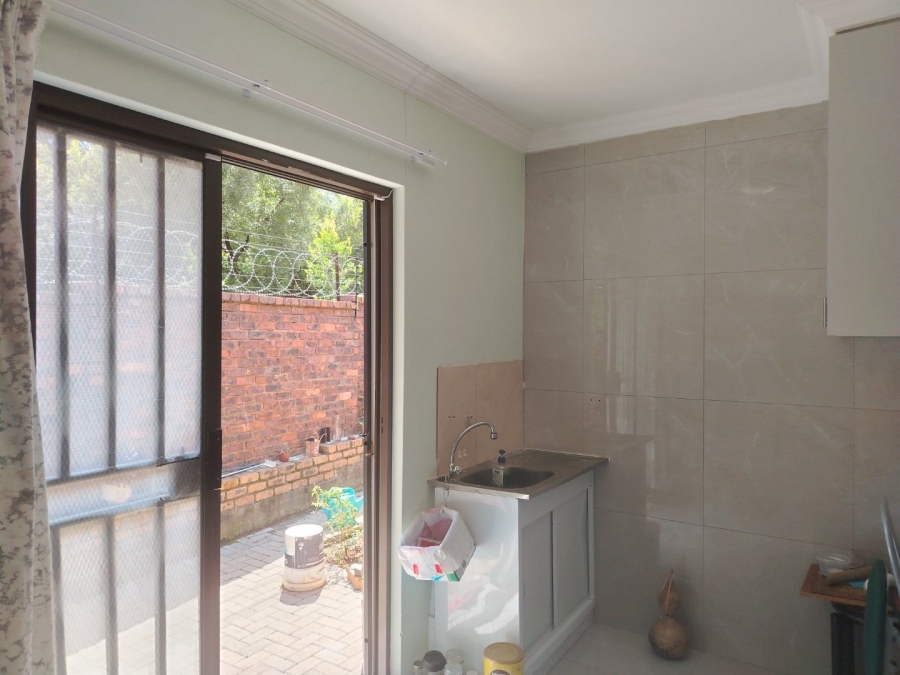 2 Bedroom Property for Sale in Elardus Park Gauteng