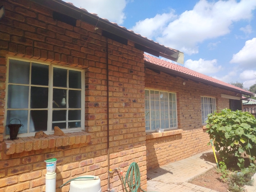 2 Bedroom Property for Sale in Elardus Park Gauteng