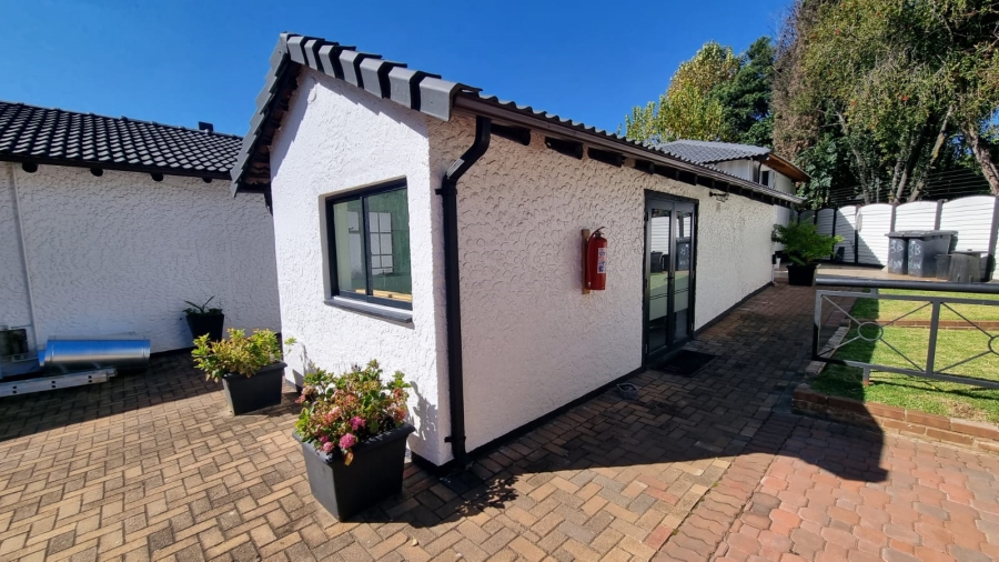 To Let Commercial Property for Rent in Bedfordview Gauteng