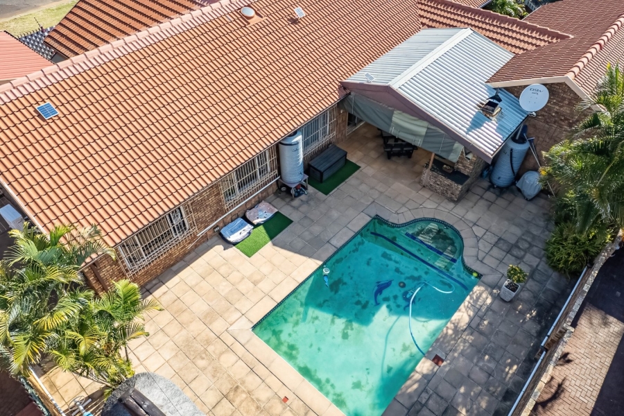 4 Bedroom Property for Sale in Ninapark Gauteng