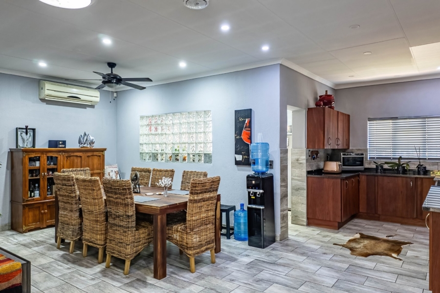 4 Bedroom Property for Sale in Ninapark Gauteng