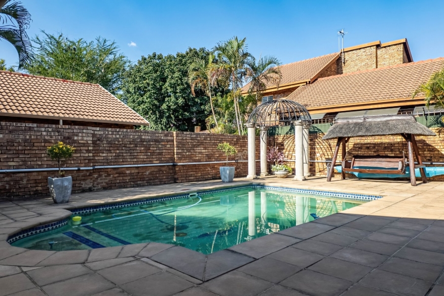 4 Bedroom Property for Sale in Ninapark Gauteng