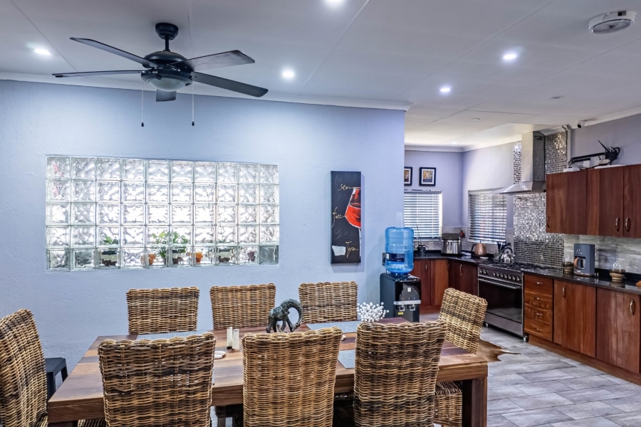 4 Bedroom Property for Sale in Ninapark Gauteng