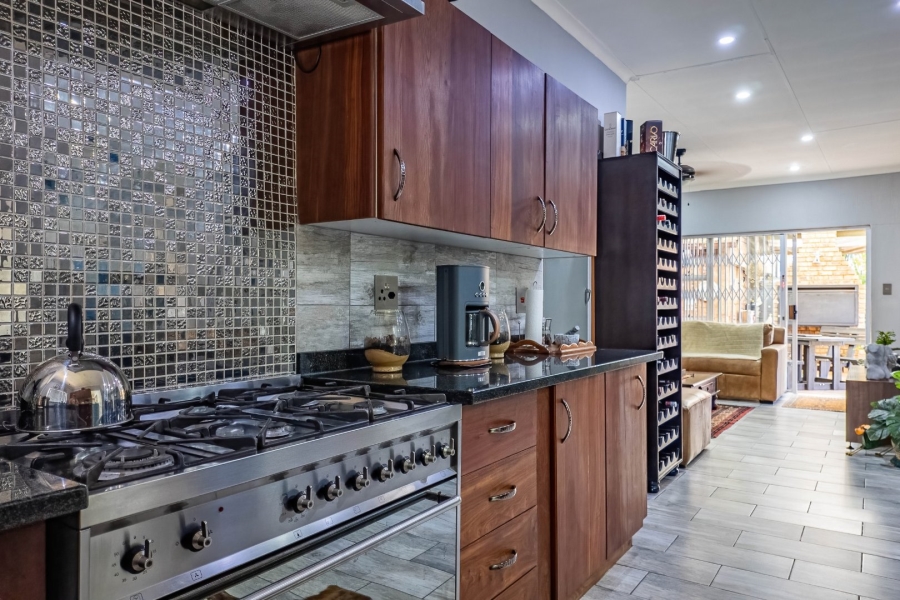 4 Bedroom Property for Sale in Ninapark Gauteng