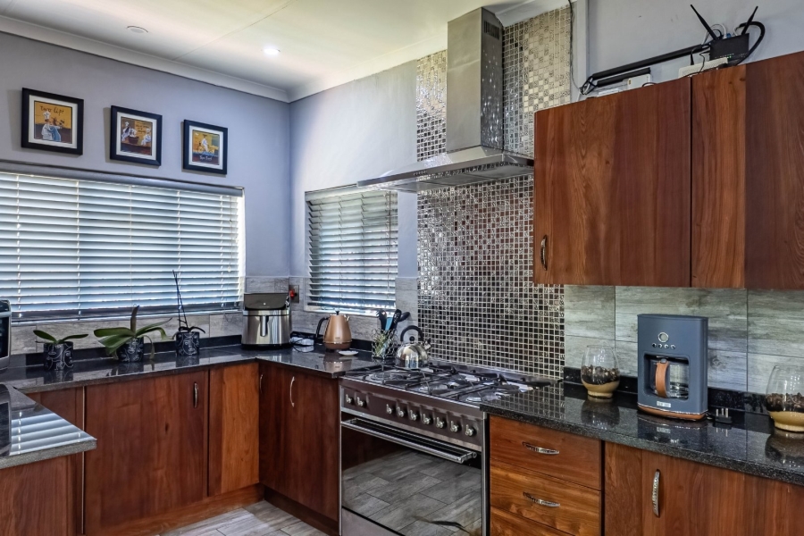 4 Bedroom Property for Sale in Ninapark Gauteng