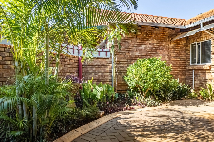 4 Bedroom Property for Sale in Ninapark Gauteng