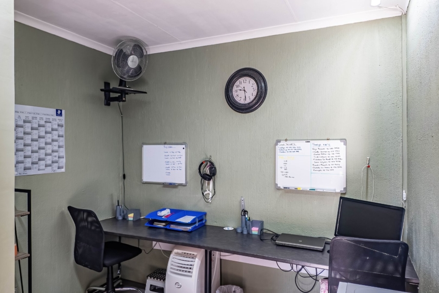 4 Bedroom Property for Sale in Ninapark Gauteng
