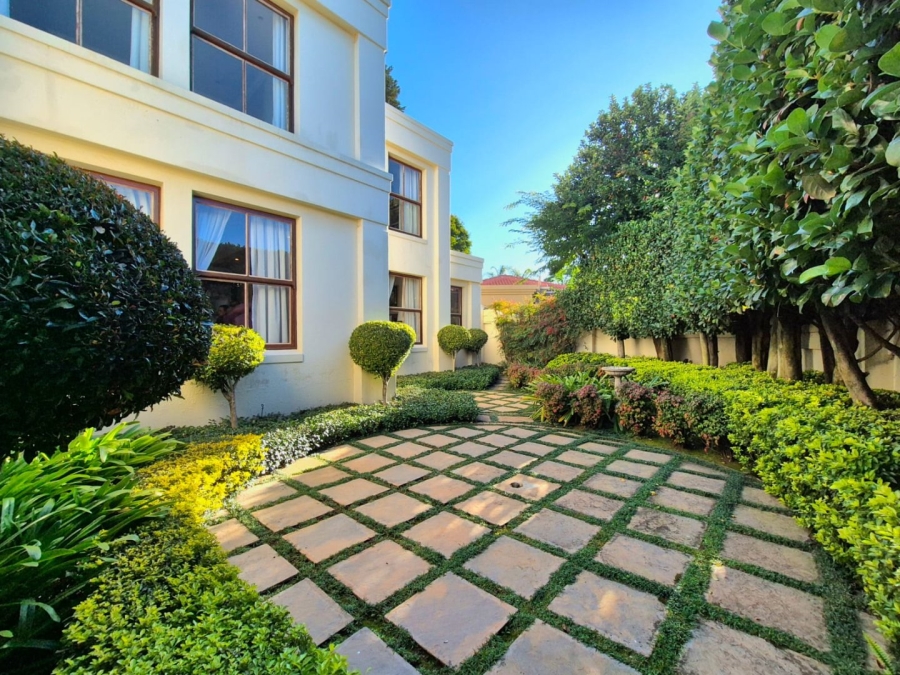 4 Bedroom Property for Sale in Woodhill Estate Gauteng