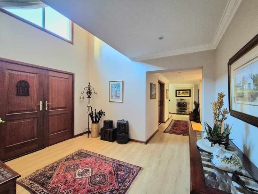 4 Bedroom Property for Sale in Woodhill Estate Gauteng