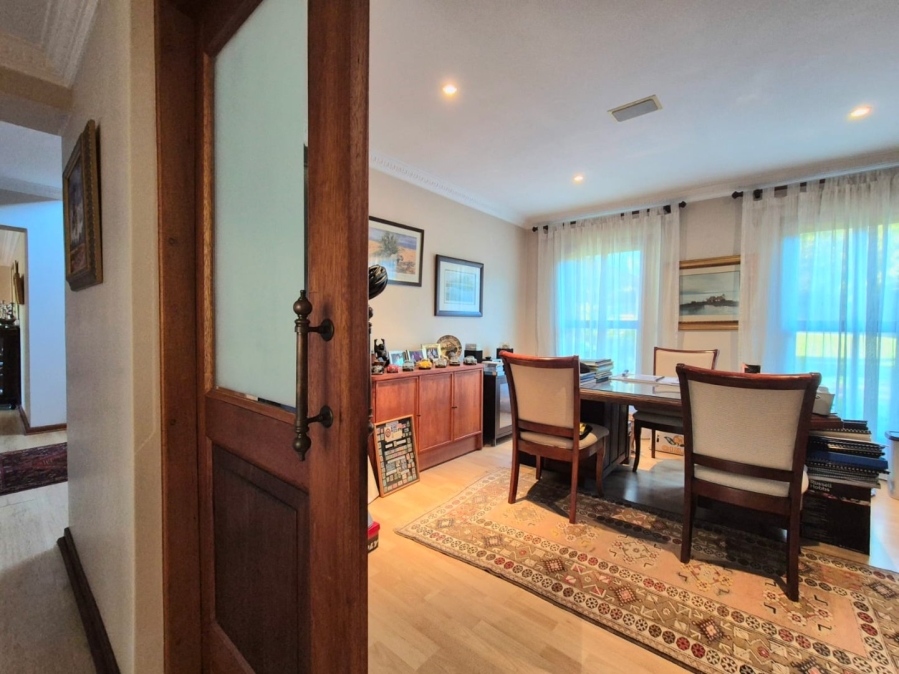4 Bedroom Property for Sale in Woodhill Estate Gauteng