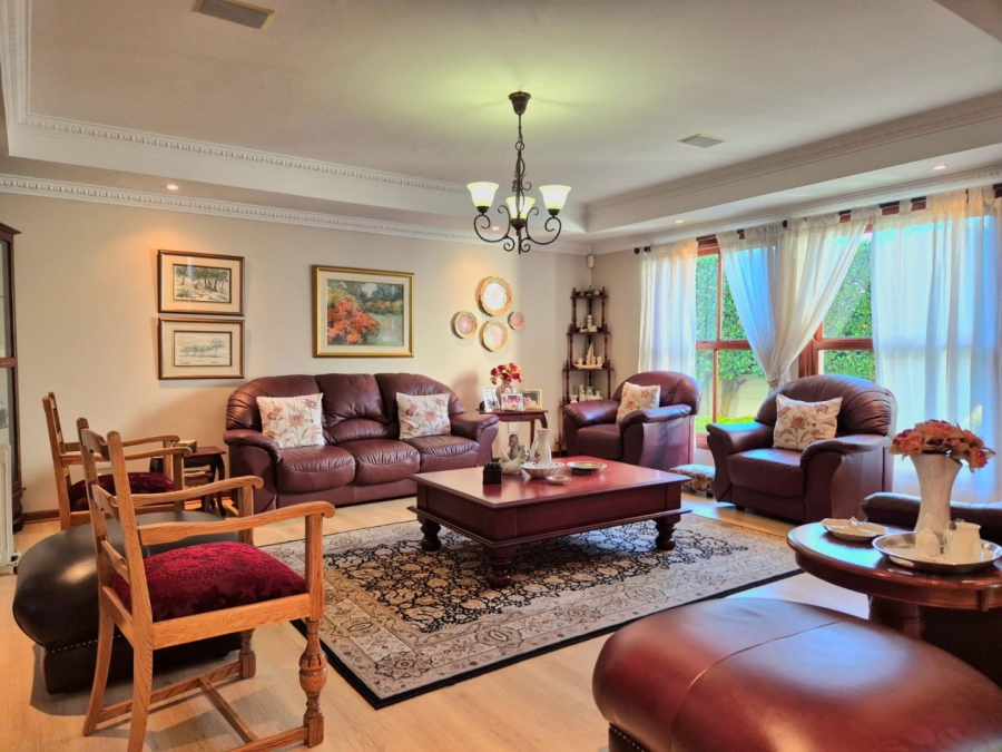 4 Bedroom Property for Sale in Woodhill Estate Gauteng