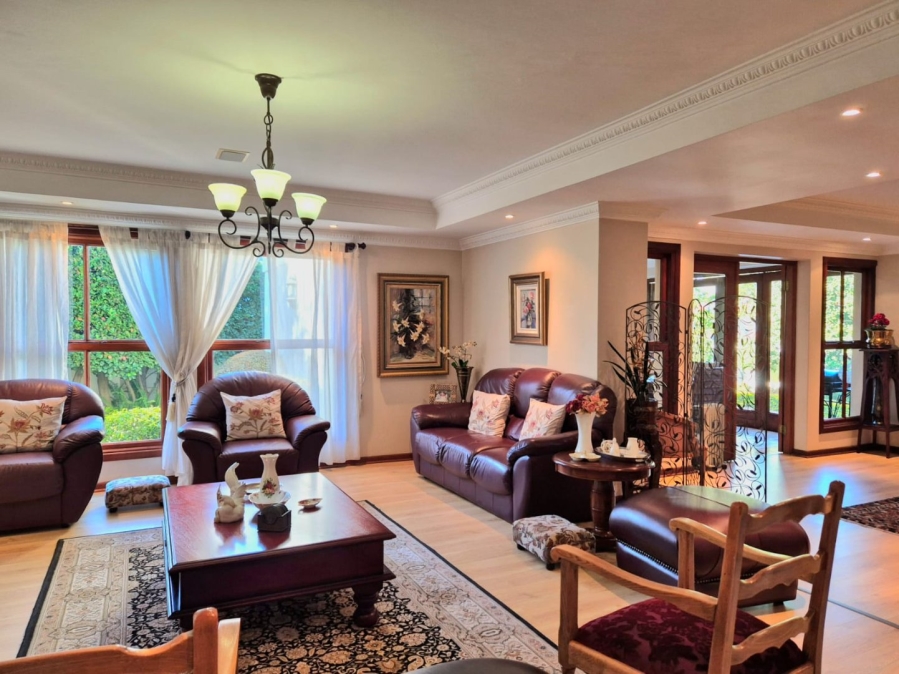 4 Bedroom Property for Sale in Woodhill Estate Gauteng
