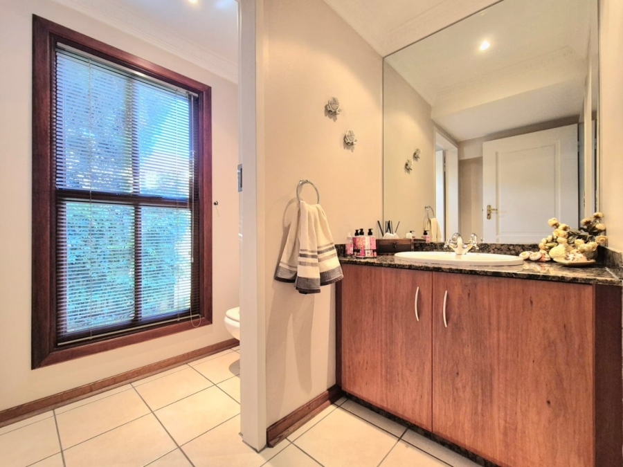 4 Bedroom Property for Sale in Woodhill Estate Gauteng