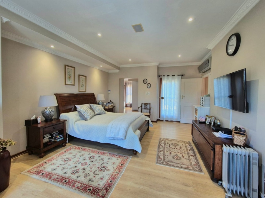 4 Bedroom Property for Sale in Woodhill Estate Gauteng
