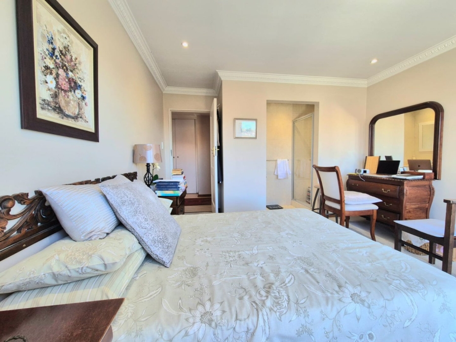 4 Bedroom Property for Sale in Woodhill Estate Gauteng