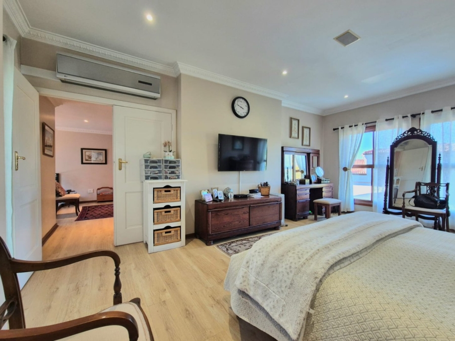 4 Bedroom Property for Sale in Woodhill Estate Gauteng