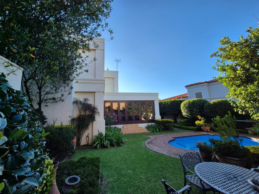 4 Bedroom Property for Sale in Woodhill Estate Gauteng