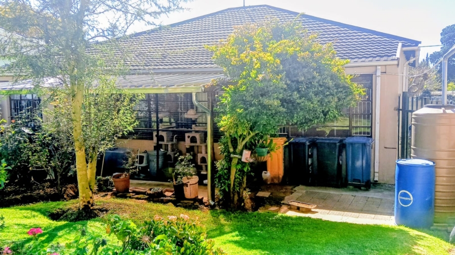 3 Bedroom Property for Sale in Wentworth Park Gauteng