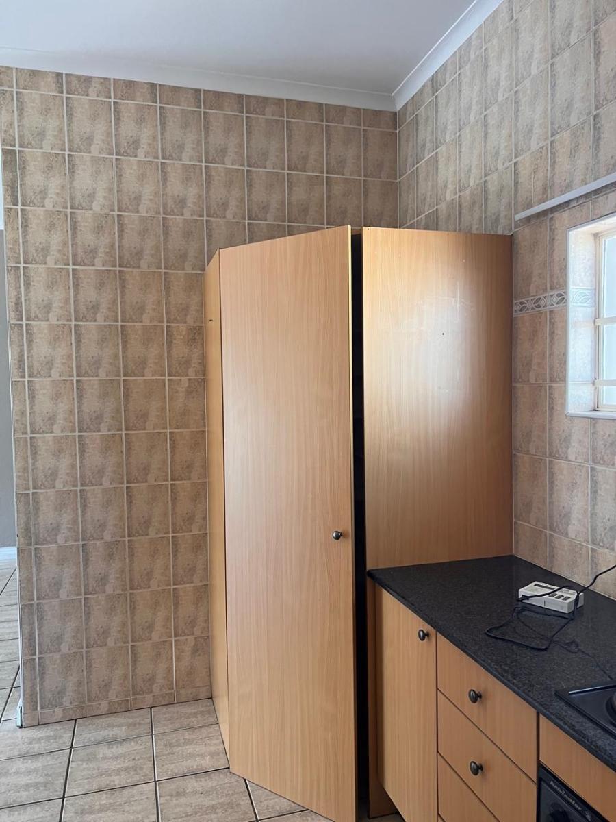 3 Bedroom Property for Sale in Faerie Glen Gauteng