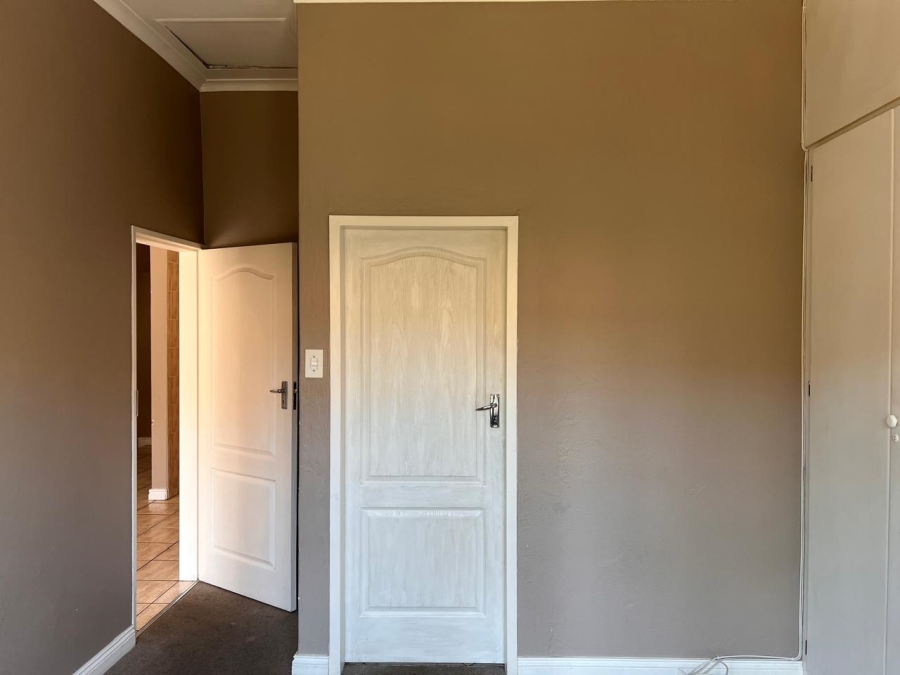 3 Bedroom Property for Sale in Faerie Glen Gauteng