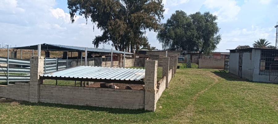 Commercial Property for Sale in Helderstrome AH Gauteng