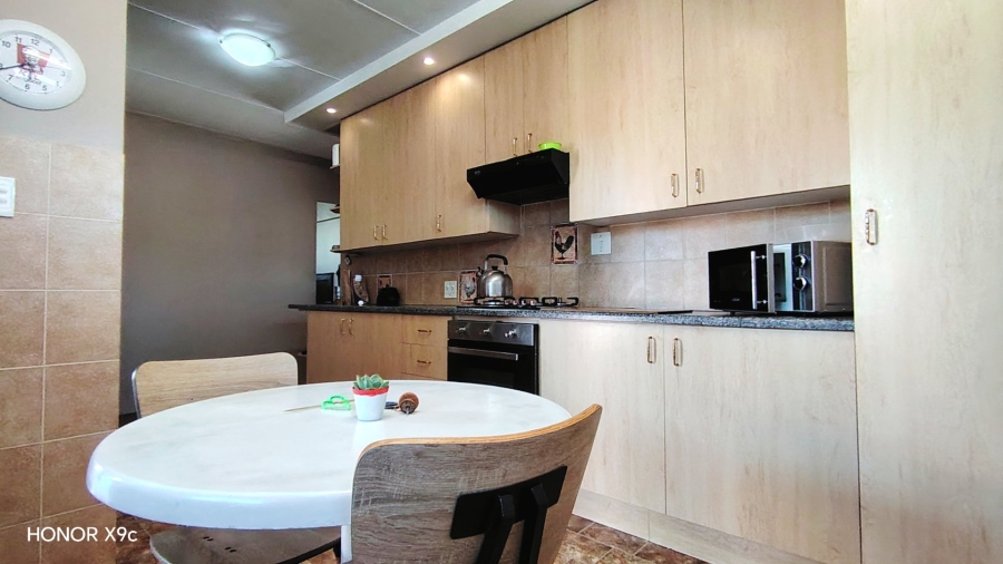 4 Bedroom Property for Sale in Meyerton Central Gauteng