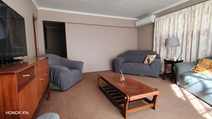 4 Bedroom Property for Sale in Meyerton Central Gauteng