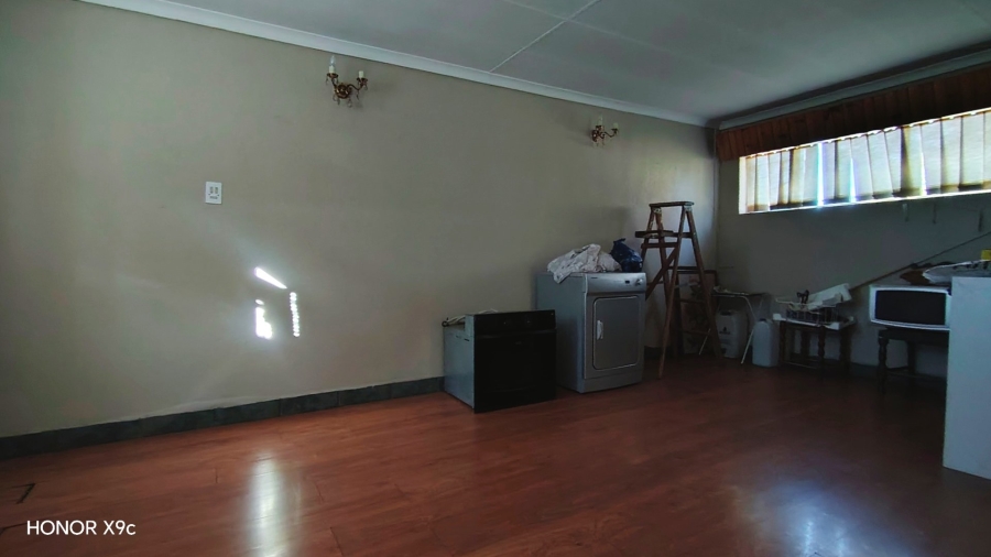 4 Bedroom Property for Sale in Meyerton Central Gauteng