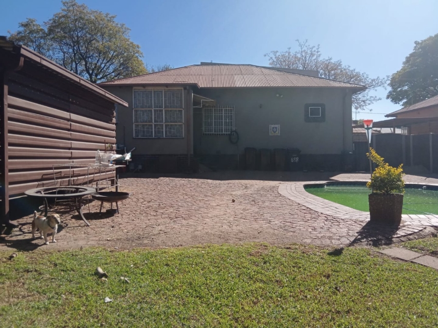 4 Bedroom Property for Sale in Malvern East Gauteng