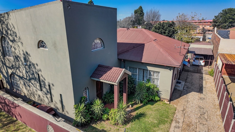 4 Bedroom Property for Sale in Malvern East Gauteng