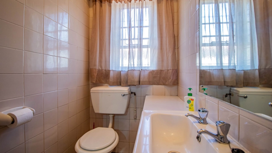 4 Bedroom Property for Sale in Malvern East Gauteng