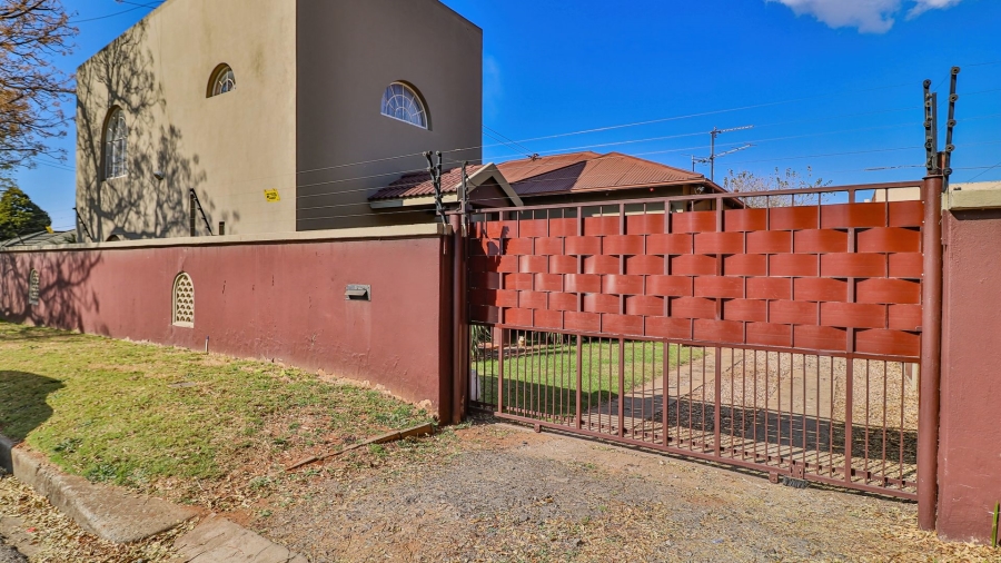 4 Bedroom Property for Sale in Malvern East Gauteng