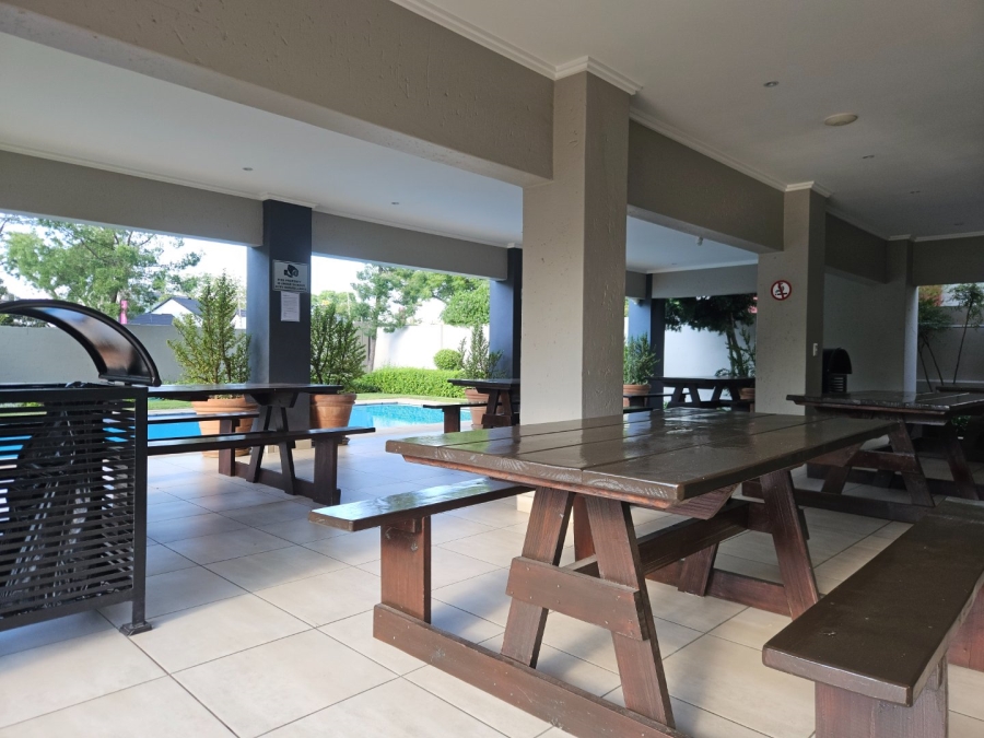 2 Bedroom Property for Sale in Lonehill Gauteng