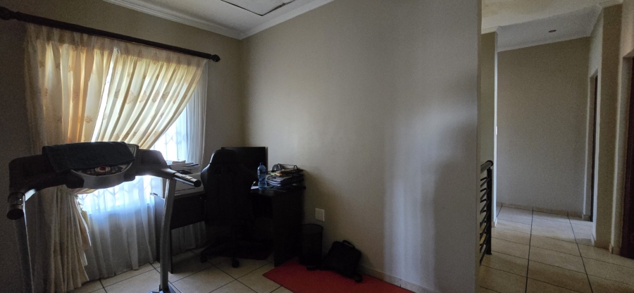 4 Bedroom Property for Sale in Amberfield Ridge Gauteng