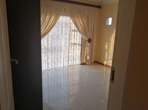 To Let 4 Bedroom Property for Rent in Montana Gauteng