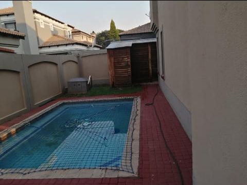 To Let 4 Bedroom Property for Rent in Montana Gauteng