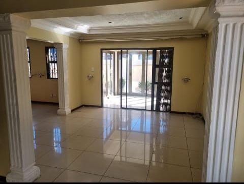 To Let 4 Bedroom Property for Rent in Montana Gauteng