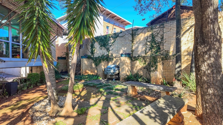Commercial Property for Sale in Lynnwood Glen Gauteng