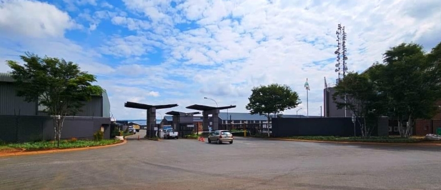 Commercial Property for Sale in Clayville Industria Gauteng