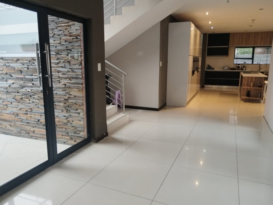 4 Bedroom Property for Sale in Pebble Rock Golf Village Gauteng