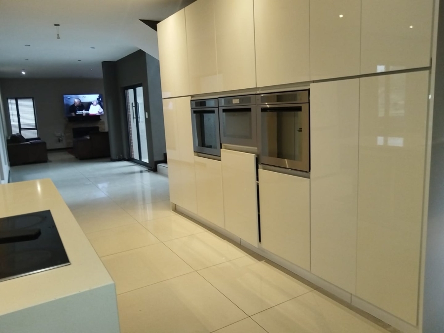 4 Bedroom Property for Sale in Pebble Rock Golf Village Gauteng