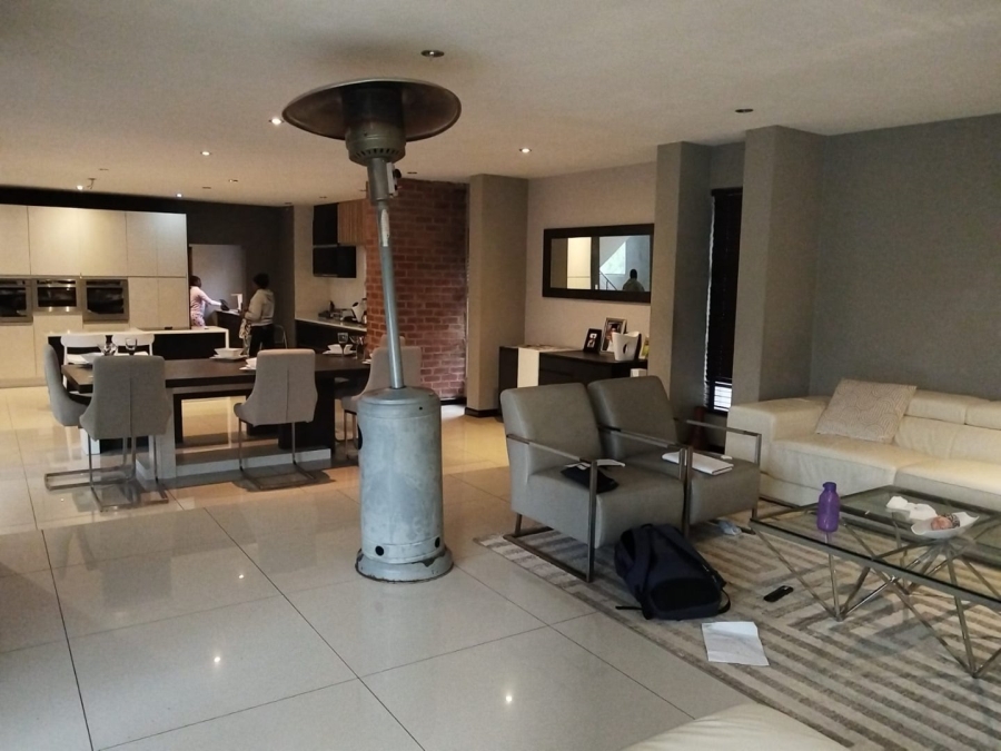 4 Bedroom Property for Sale in Pebble Rock Golf Village Gauteng