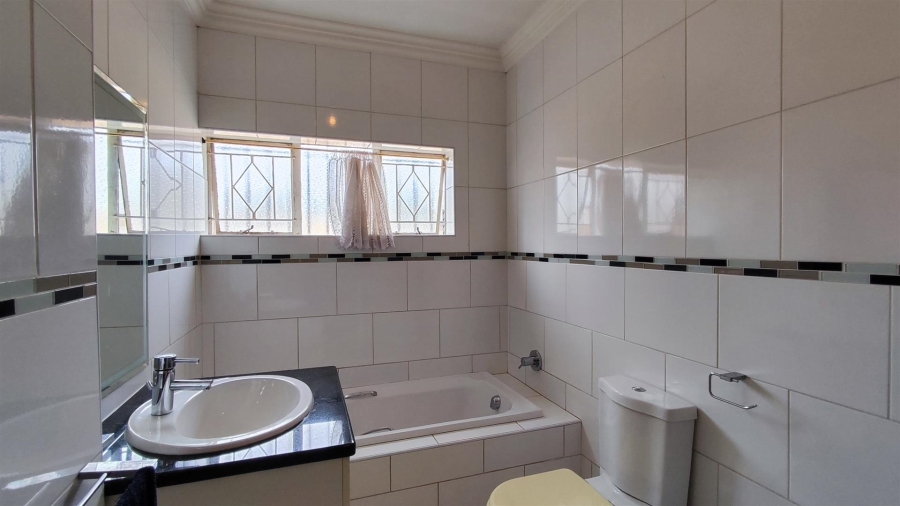 4 Bedroom Property for Sale in Primrose Gauteng