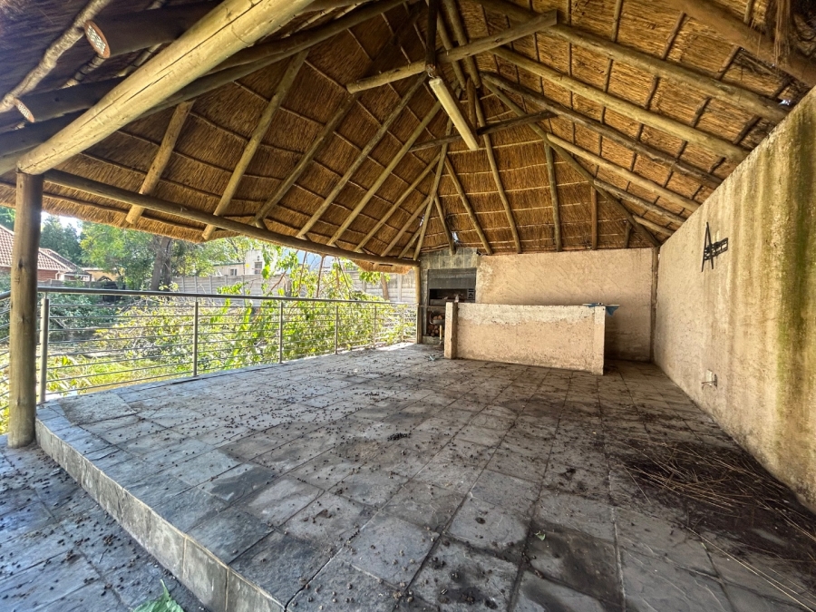 4 Bedroom Property for Sale in Vorna Valley Gauteng