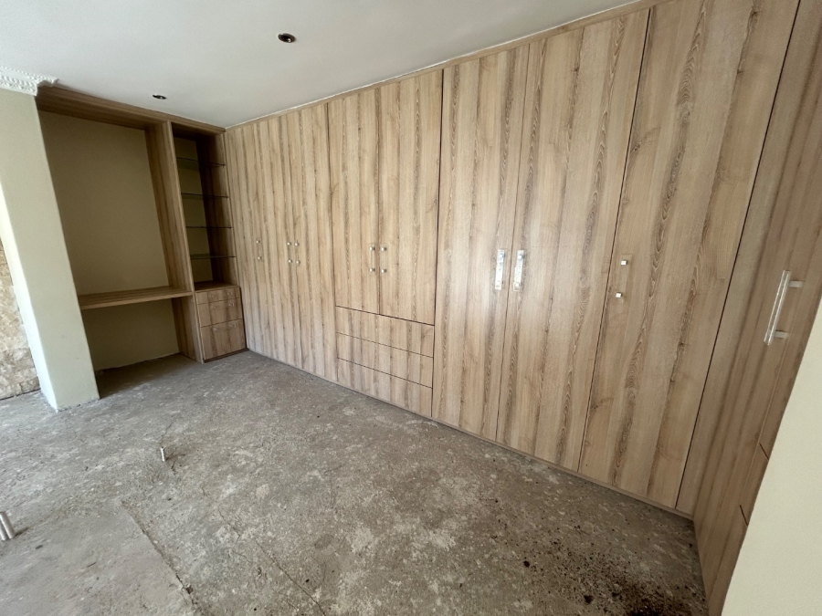 4 Bedroom Property for Sale in Vorna Valley Gauteng