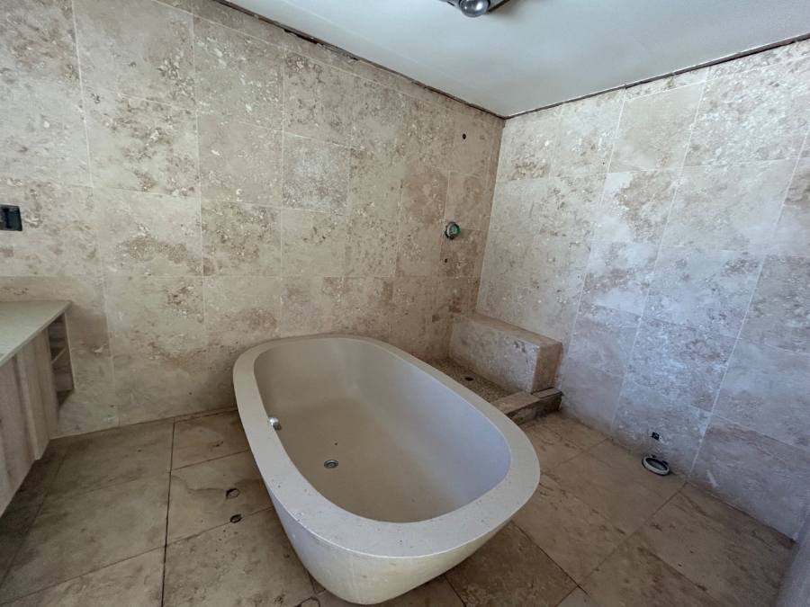 4 Bedroom Property for Sale in Vorna Valley Gauteng