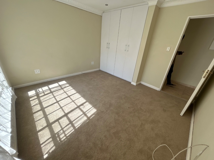4 Bedroom Property for Sale in Vorna Valley Gauteng
