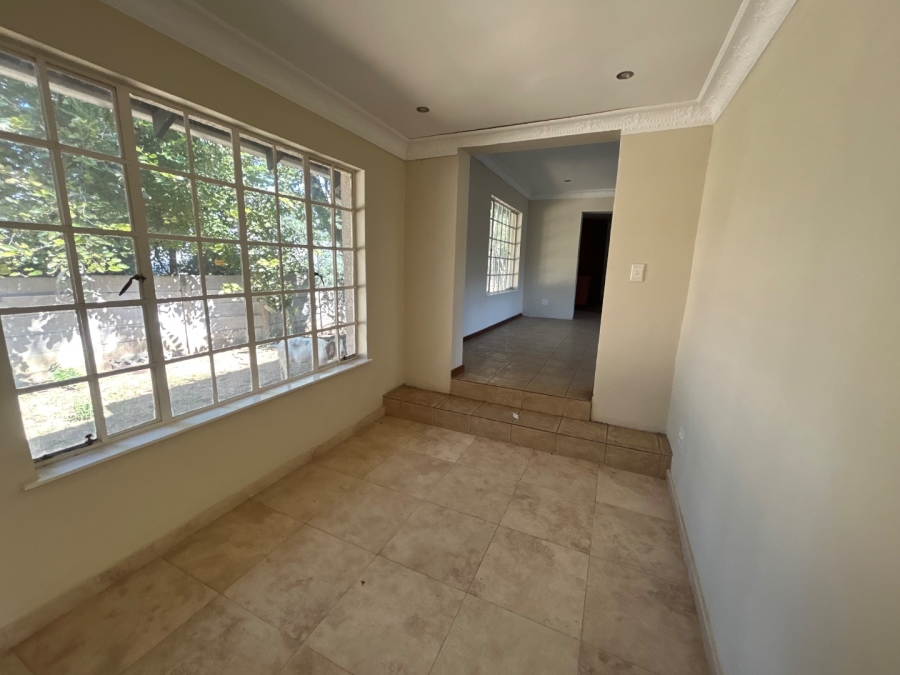 4 Bedroom Property for Sale in Vorna Valley Gauteng